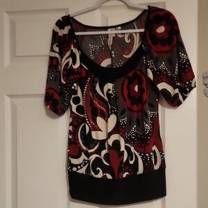 Heart Soul Women's Top with Red, Black, and Cream Design